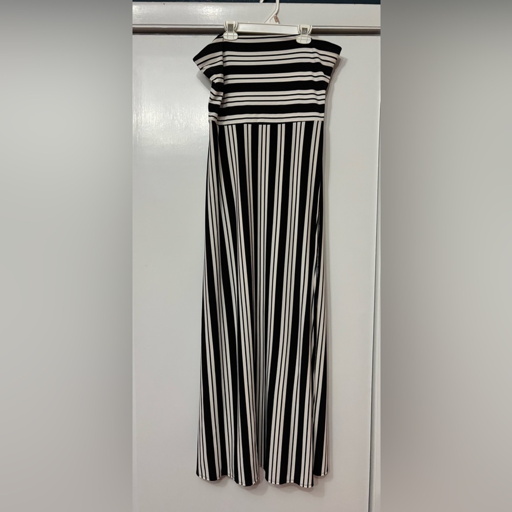 Banana Republic Factory Black and White Striped Maxi Dress